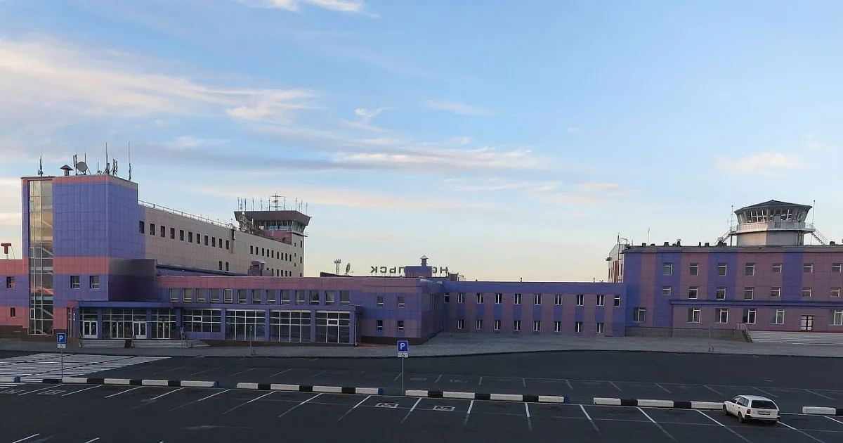 Норильск — вид аэропорта